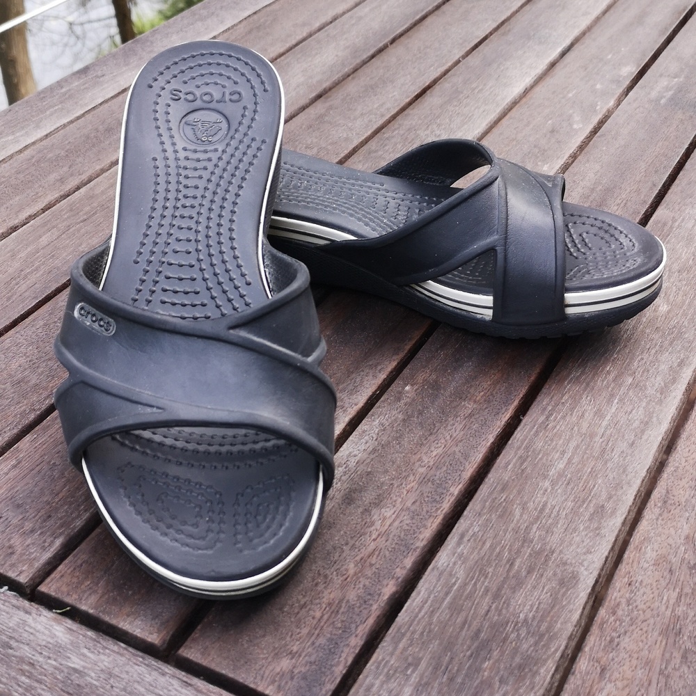 Crocs slip-on sandals